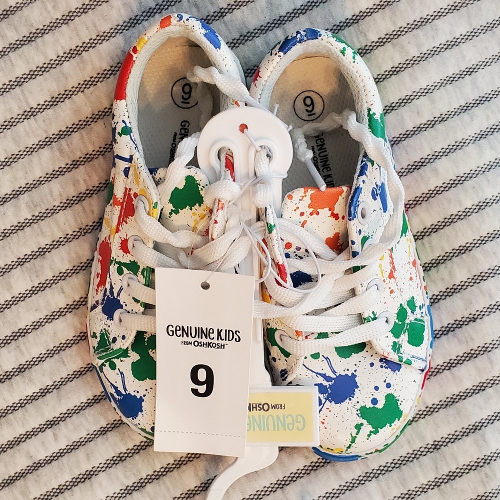NWT Genuine Kids by OshKosh Toddler Sneakers sz 9